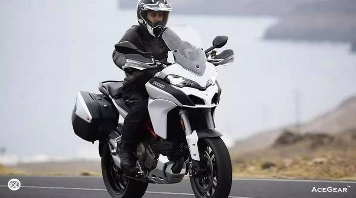 杜卡迪 Multistrada 1200S