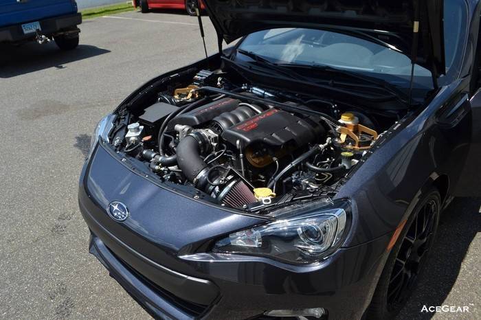 Corvette Z06的LS2 V8完美移植进BRZ的发动机舱内