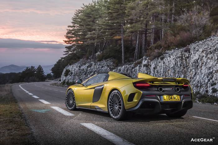 McLaren 675LT Spyder